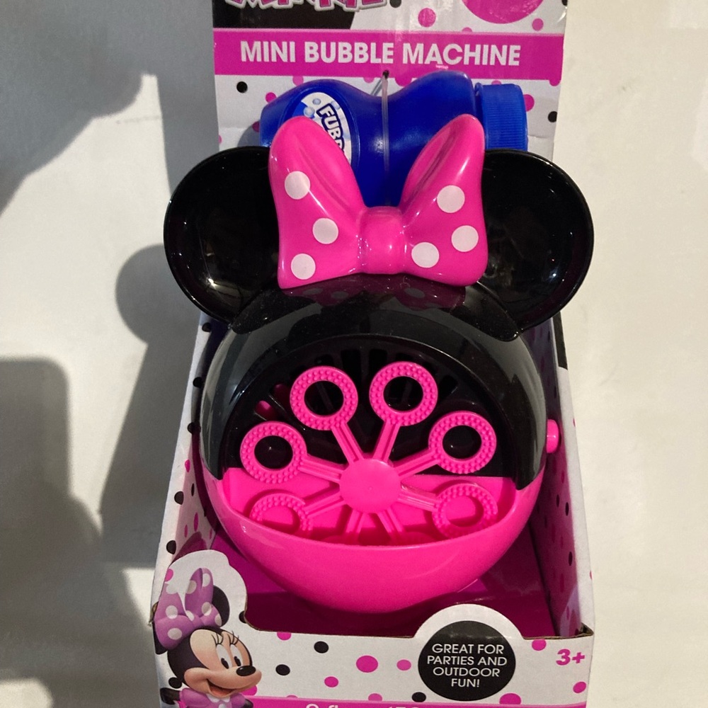 NWT never used Disney Minnie Mouse Pink and Black Learning Bubble Machine
